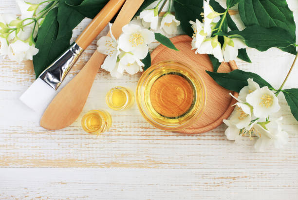 Jasmine Oil: Its many benefits for hair and scalp